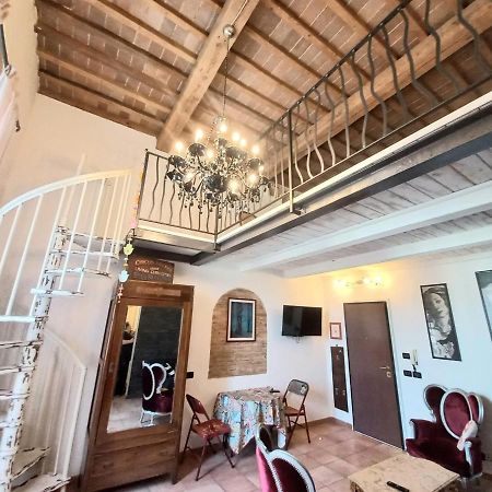 L'Ora Delle Streghe B&B Centralissimo Livorno Ngoại thất bức ảnh