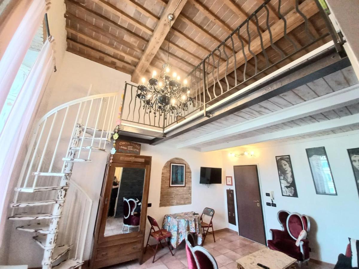 L'Ora Delle Streghe B&B Centralissimo Livorno Ngoại thất bức ảnh